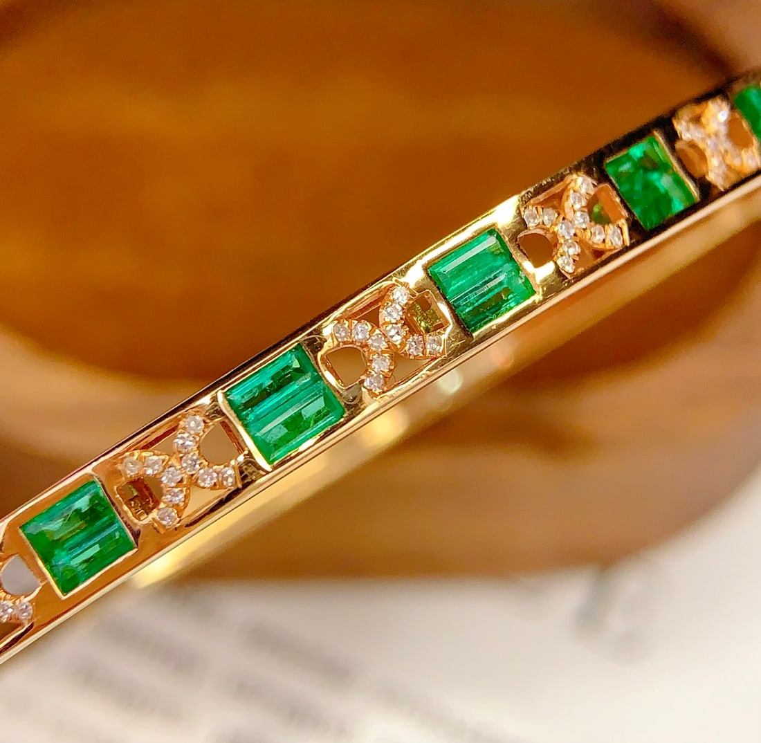 18K Gold Emerald Bracelet with Diamonds, Total 8.36g, 2ct Emerald - 5