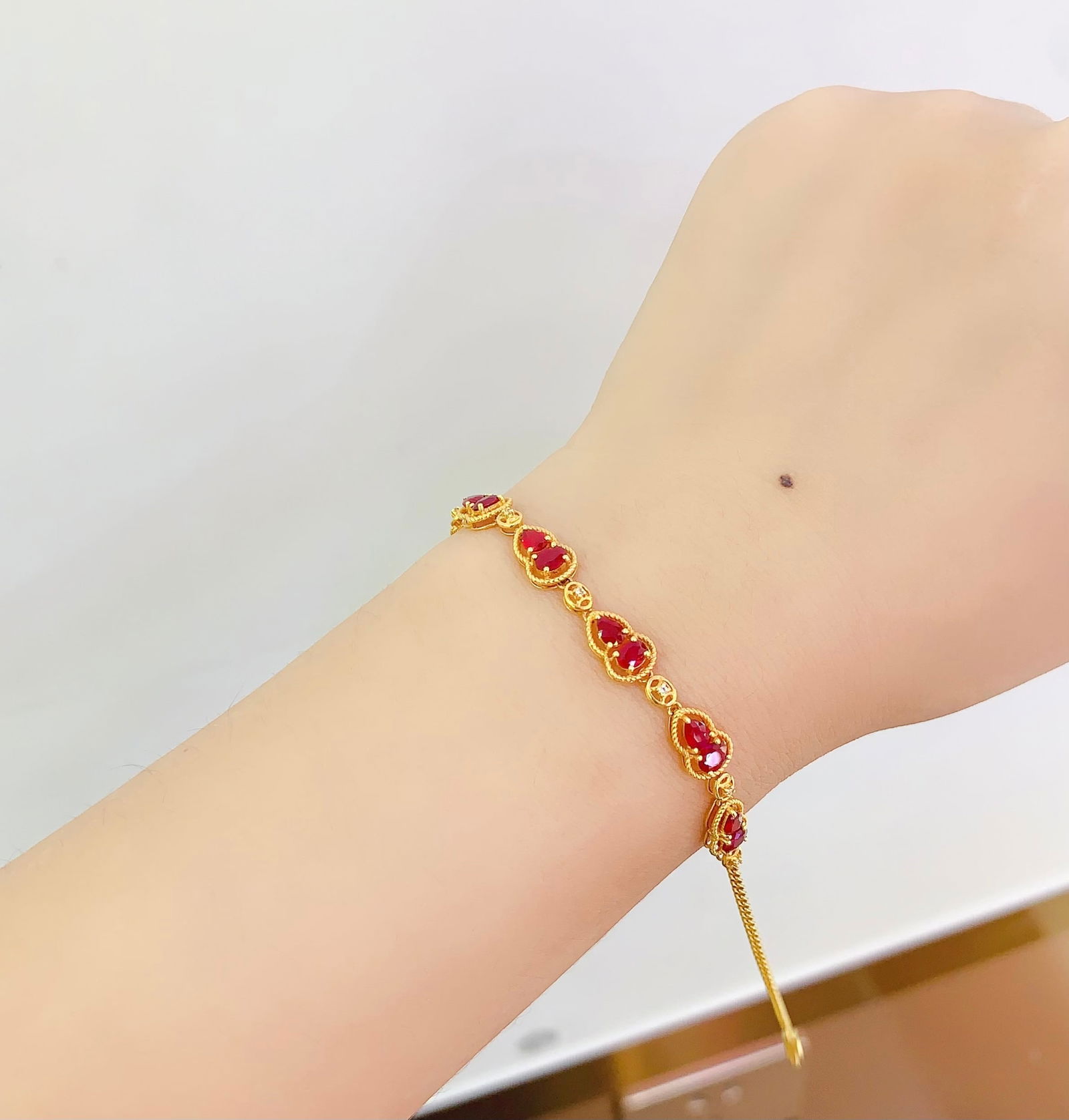 18K Gold Ruby Bracelet with Blue Sapphires, Total 3.74g, 4.86ct Ruby - 6