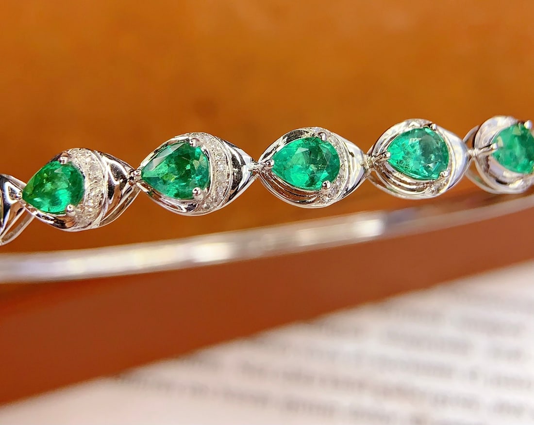 18K Gold Emerald Bracelet with Diamonds, Total 6.47g, 2.8ct Emerald - 4