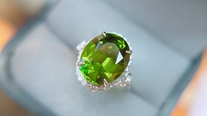 18K Gold Tourmaline Ring with Diamonds, Total 3.53g, 5.53ct Tourmaline - 5