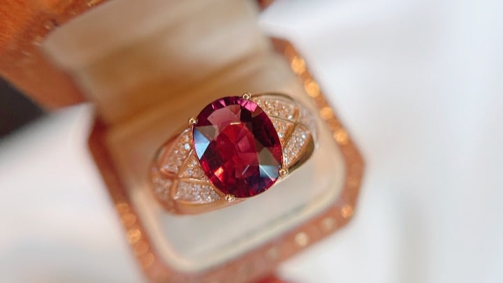 18K Gold Tourmaline Ring with Diamonds, Total 4.68g, 2.9ct Tourmaline - 3