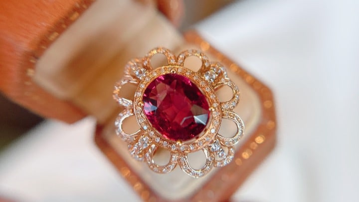 18K Gold Tourmaline Ring with Diamonds and Blue Sapphires, Total 4.35g, 3.3ct Tourmaline - 3