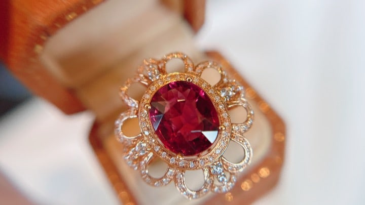 18K Gold Tourmaline Ring with Diamonds and Blue Sapphires, Total 4.35g, 3.3ct Tourmaline - 5