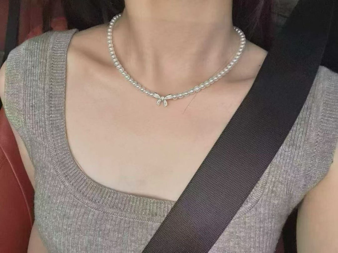 Butterfly Knot Freshwater Pearl Choker, 5-6mm Aurora Pearls - 2