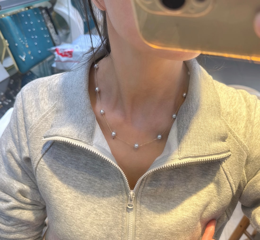 18K Gold Starry Design Necklace with 6.5-7mm Creamy Sea Pearls - 3