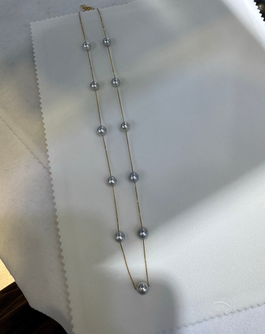 18K Gold Starry Design Necklace with 6.5-7mm Creamy Sea Pearls - 4