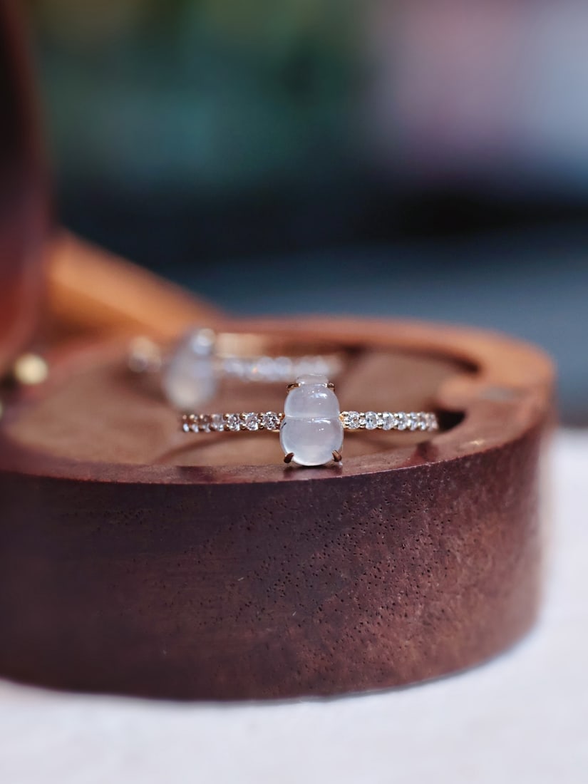 18K Gold Jadeite Gourd Ring - 8