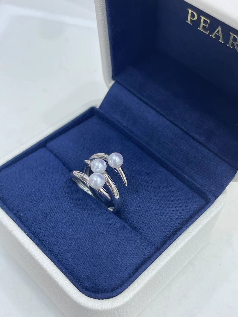 Sterling Silver Adjustable Ring with 4-5mm Freshwater Akoya Pearl - 4