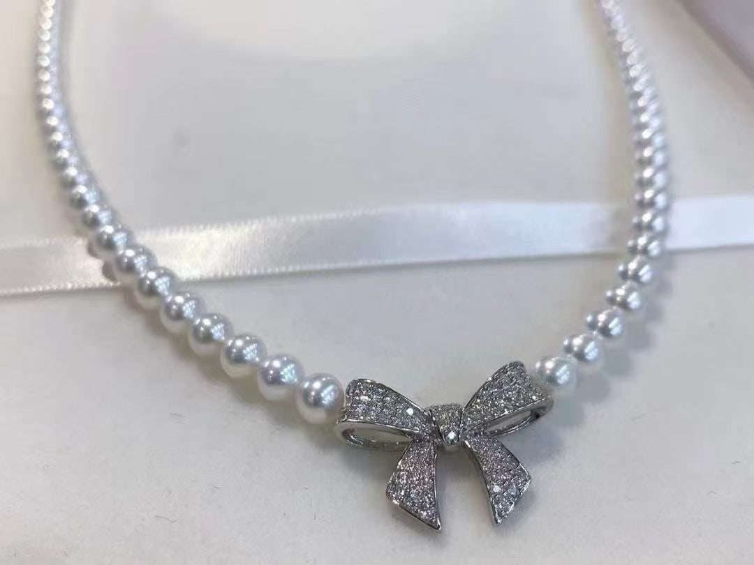 Butterfly Knot Freshwater Pearl Choker, 5-6mm Near-Round Pearls - 4