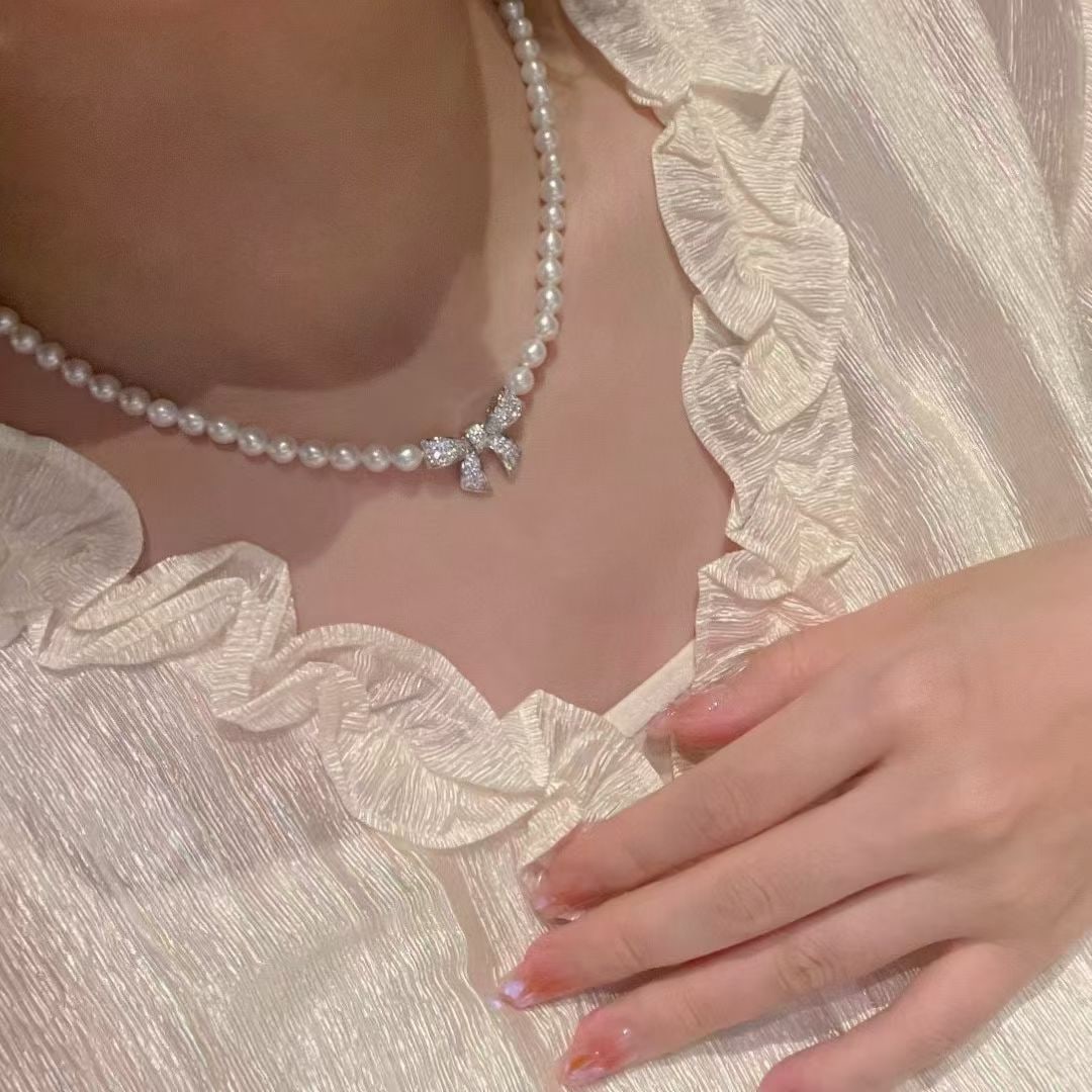 Butterfly Knot Freshwater Pearl Choker, 5-6mm Near-Round Pearls - 5