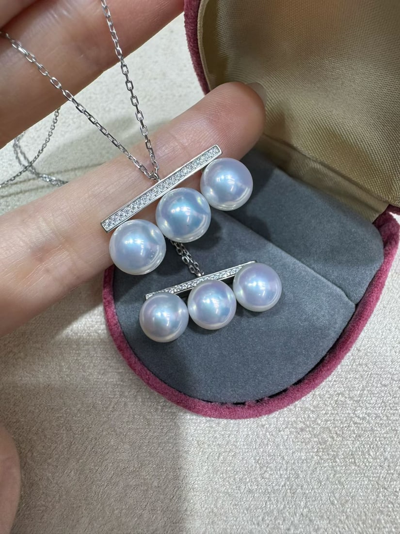 Three-Pearl Balance Bar Necklace with 8-9mm Aurora Freshwater Pearls, Sterling Silver - 5