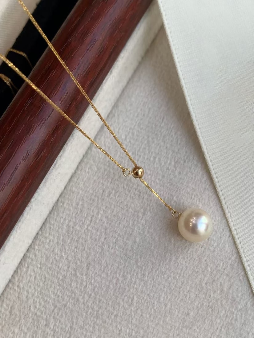 Y-Shaped Necklace with 7-8mm Golden South Sea Akoya Pearls, 18K Gold - 3