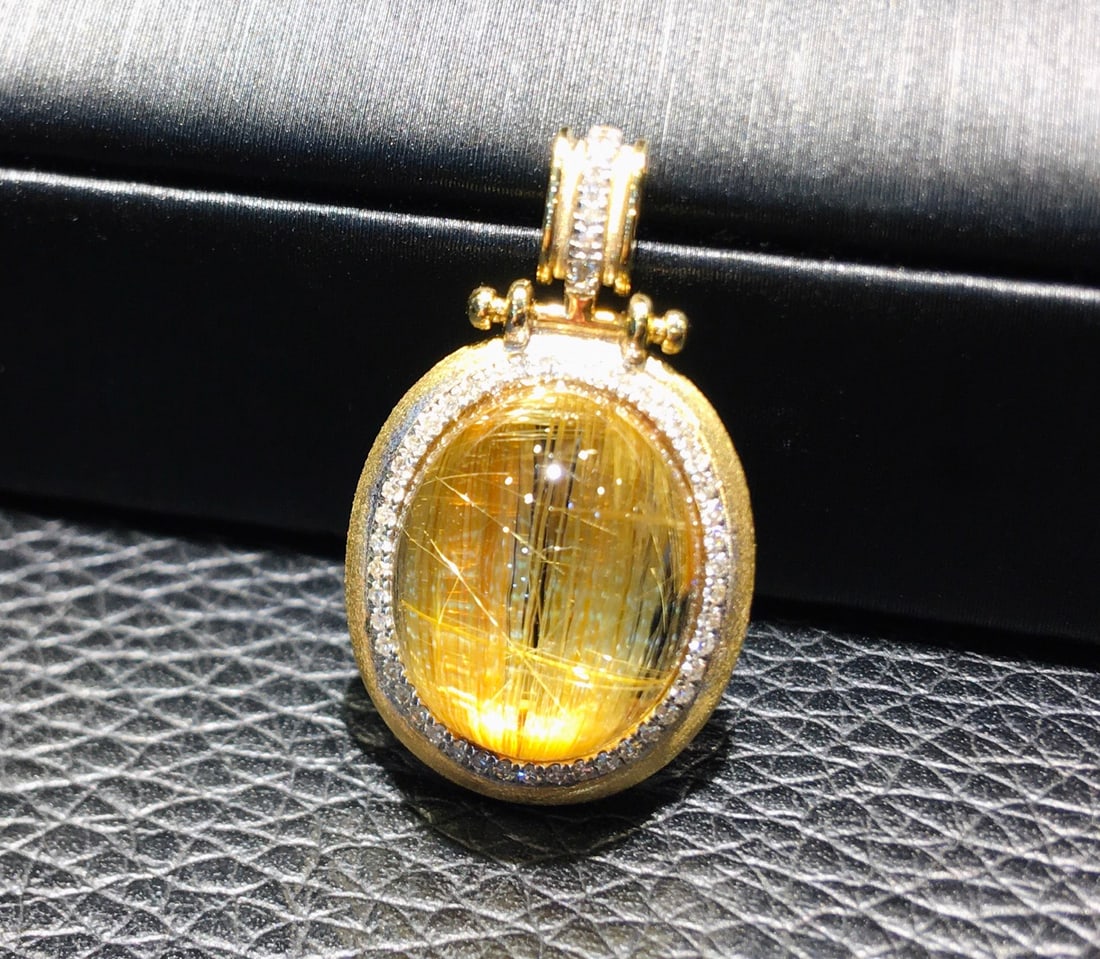 Natural Titanium Crystal Pendant with 18K Gold and Diamond Inlay, 24.7x14.8mm - 2