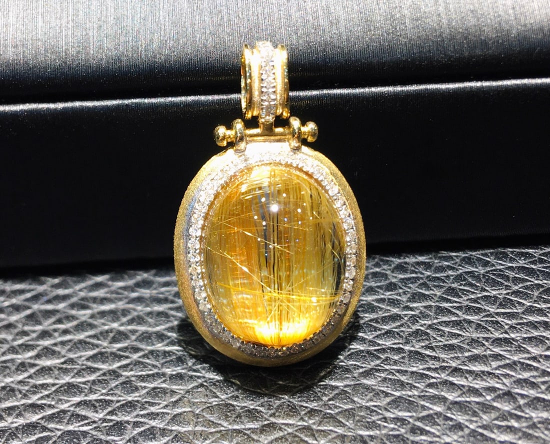 Natural Titanium Crystal Pendant with 18K Gold and Diamond Inlay, 24.7x14.8mm - 3