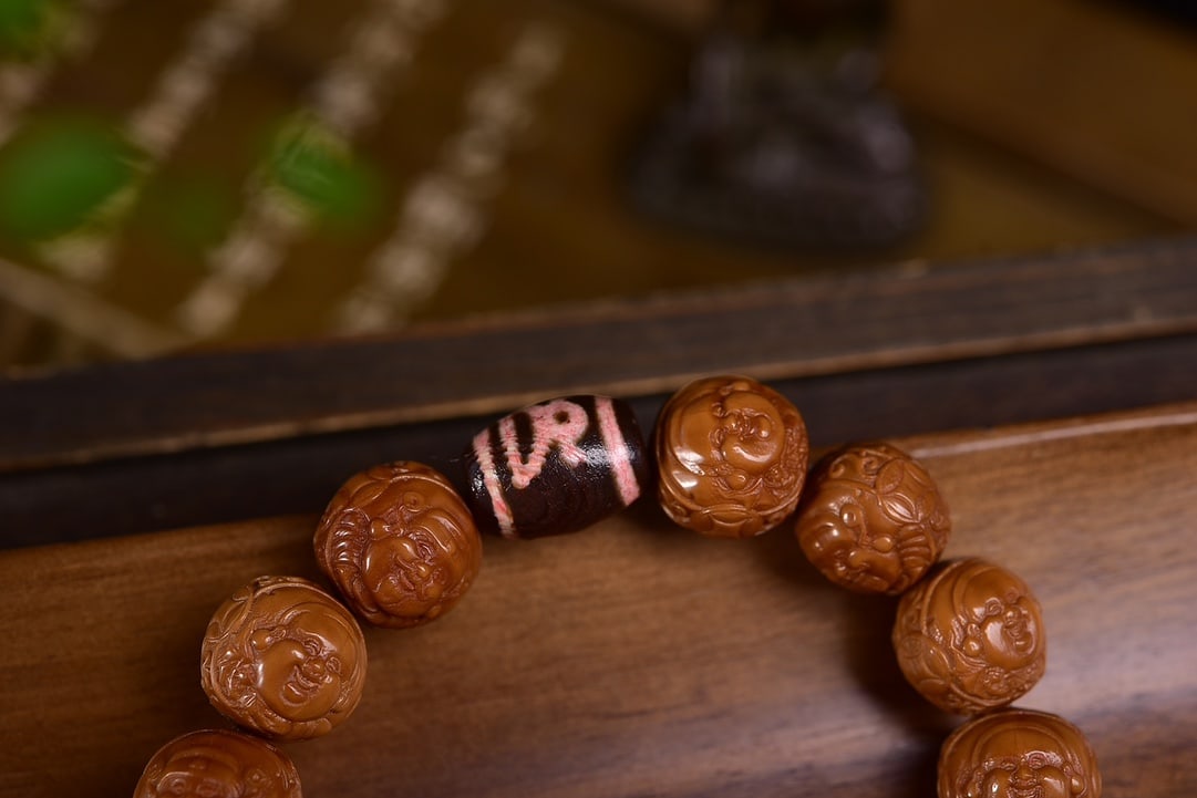 Natural Wood Bead Bracelet, 14mm Beads, 33.88g - Handcrafted Wooden Jewelry - 5