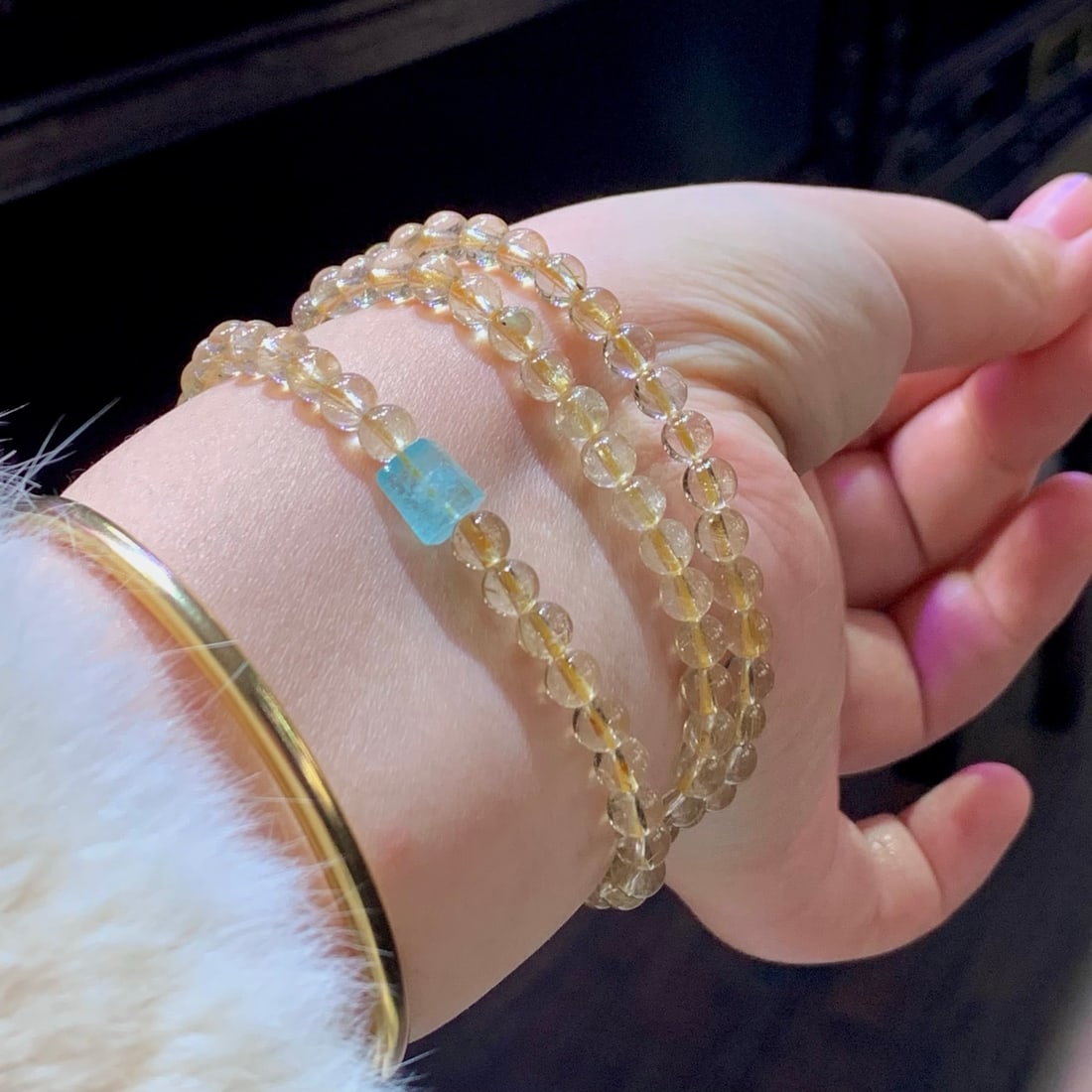 Natural Rutilated Quartz Multi-Strand Bracelet, 23.97g: Title: Natural Rutilated Quartz Multi-Strand Bracelet, 23.97g Description: This lot features a natural rutilated quartz bracelet, composed of multiple strands measuring approximately 5.2 mm each, tota