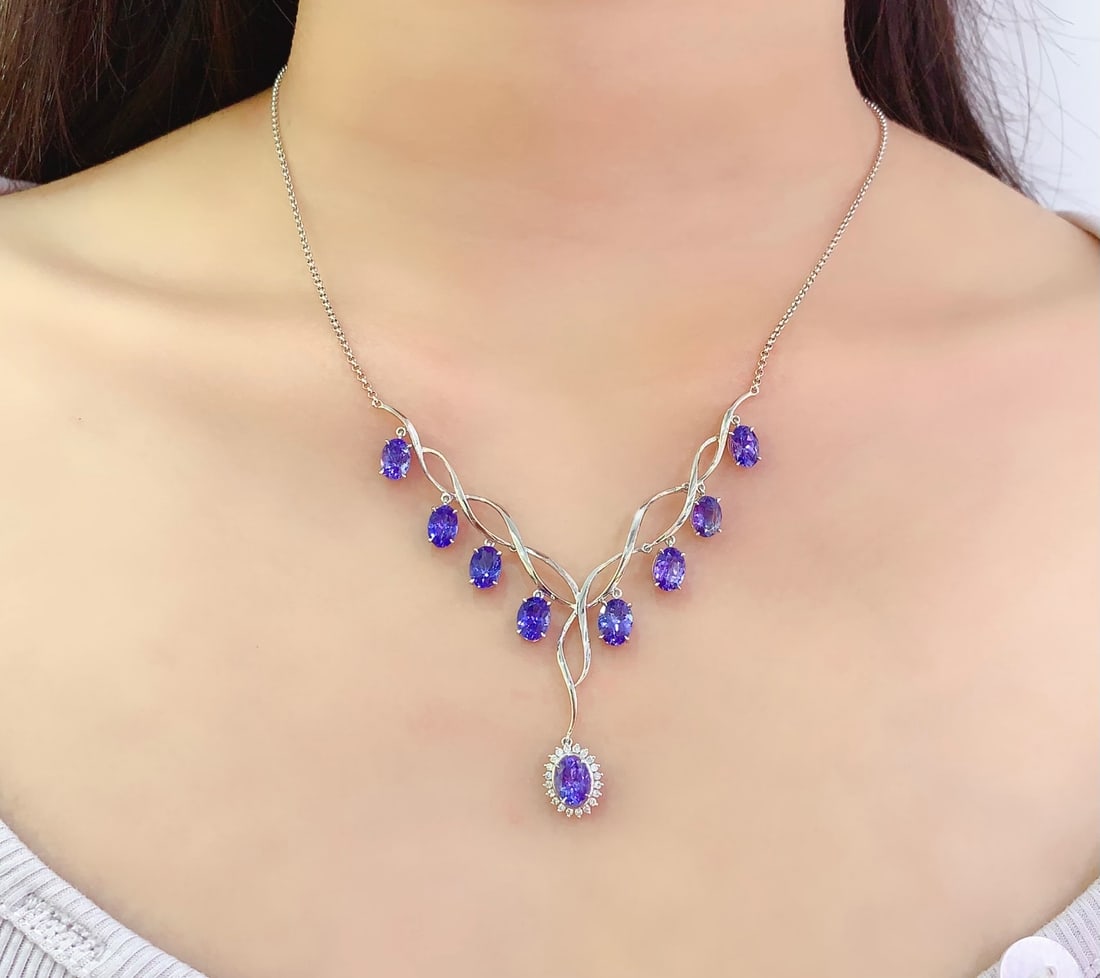 18K Gold Natural Tanzanite Necklace with Diamonds, 8.68ct, 9.92g - 5