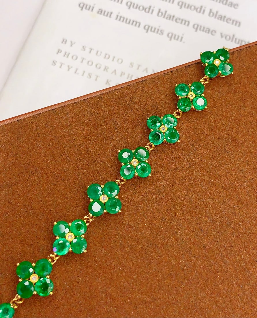 18K Gold Natural Emerald Bracelet with Diamonds, 8.8ct, 5.02g - 2