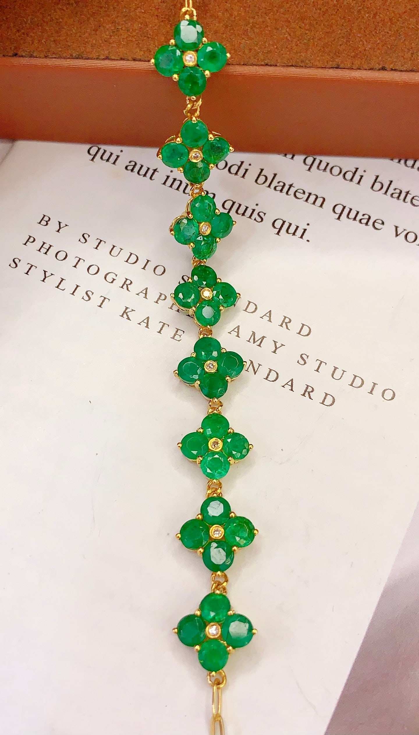 18K Gold Natural Emerald Bracelet with Diamonds, 8.8ct, 5.02g - 4