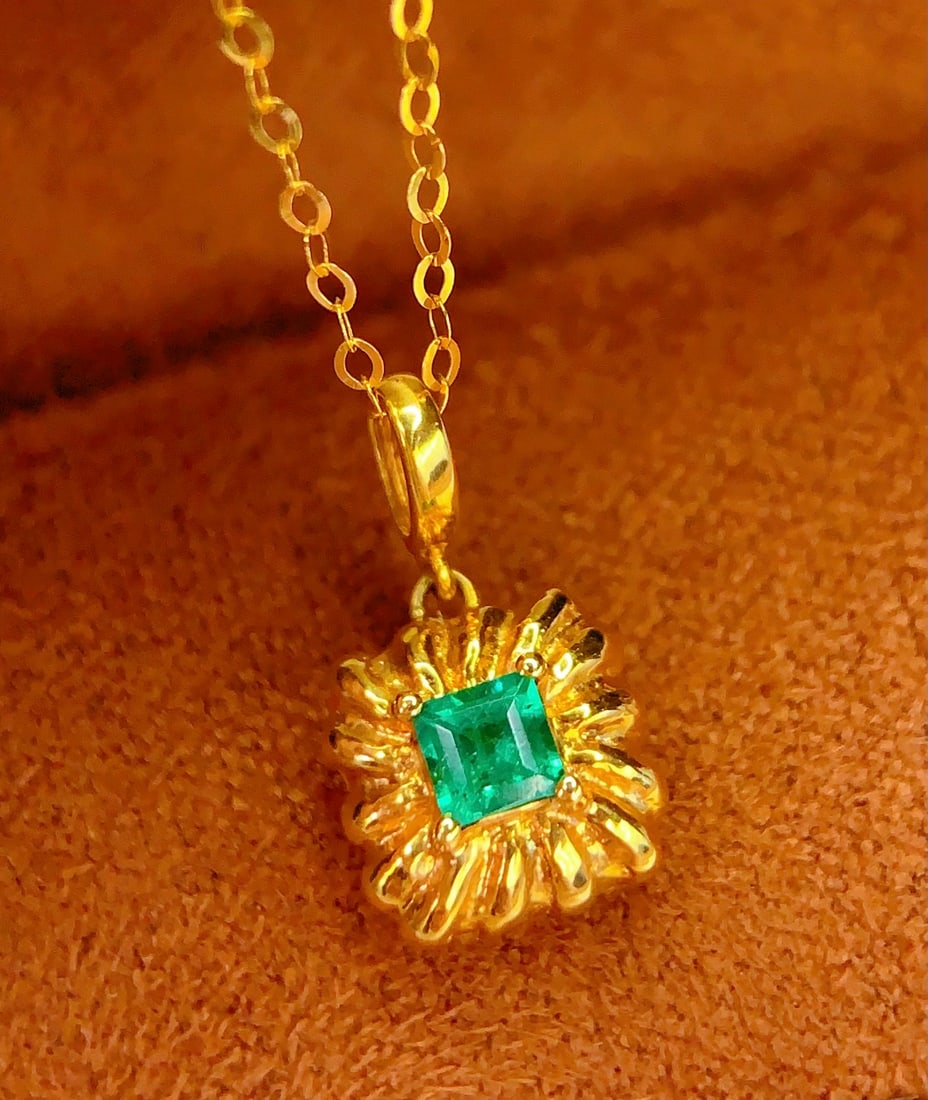 18K Gold Natural Emerald Pendant, 0.3ct, 1.37g - 5