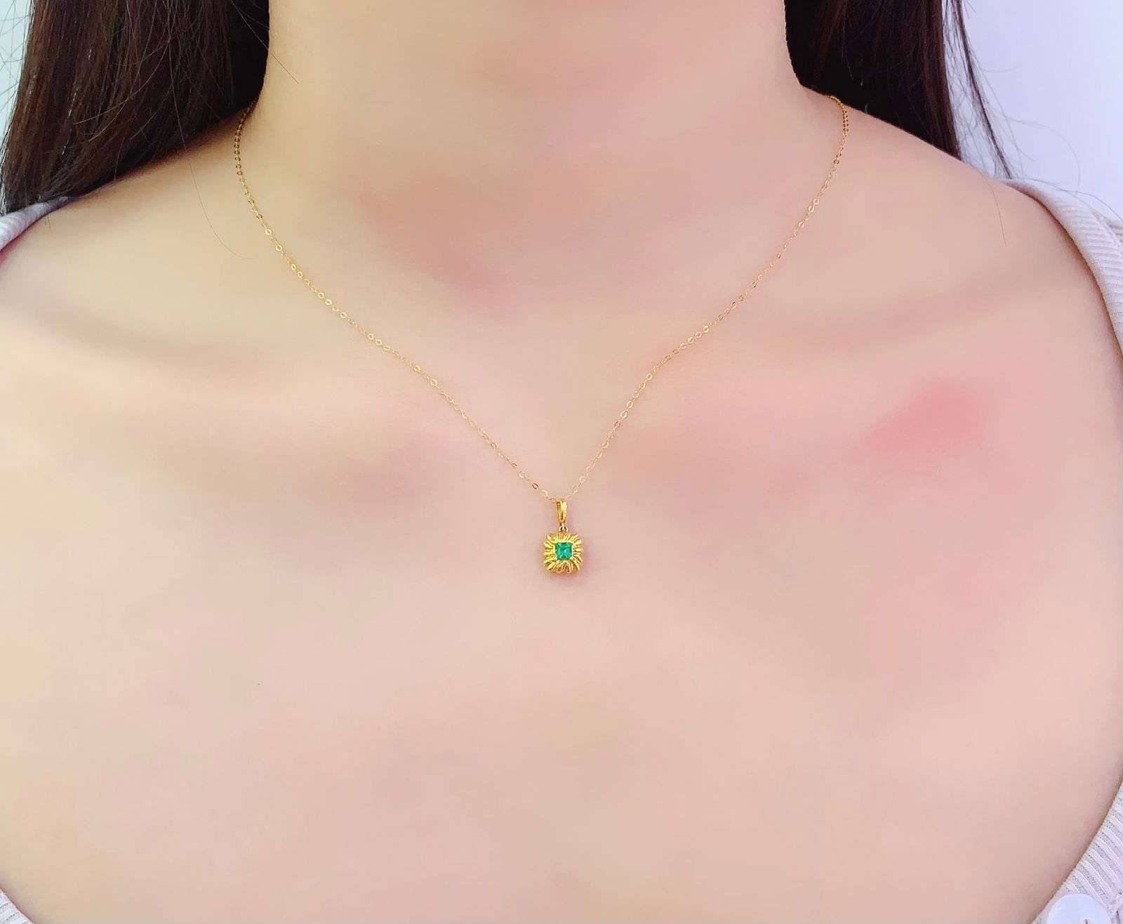 18K Gold Natural Emerald Pendant, 0.3ct, 1.37g - 6