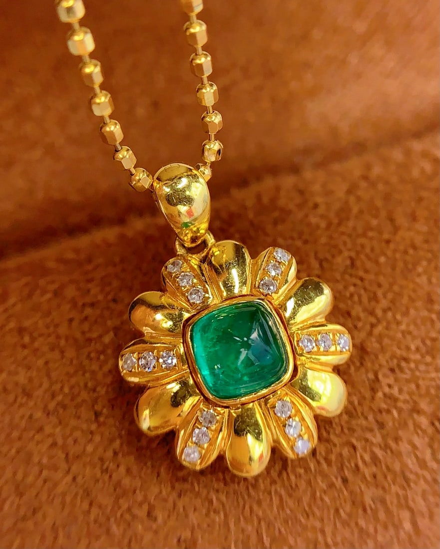18K Gold Natural Emerald Pendant with Diamonds, 0.6ct, 1.38g (Chain Not Included) - 4