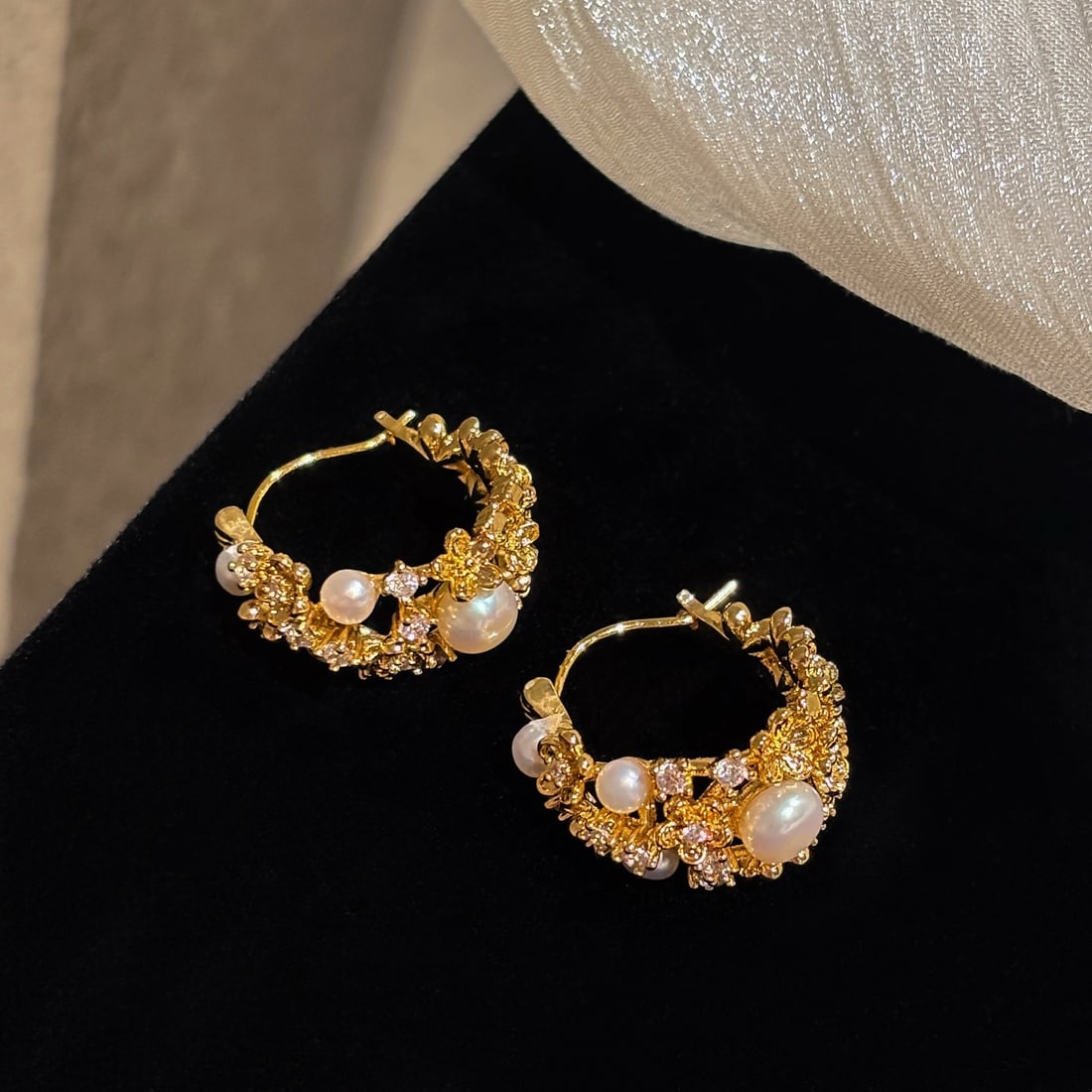 Osmanthus-Inspired Freshwater Pearl Clip-On Earrings - 2