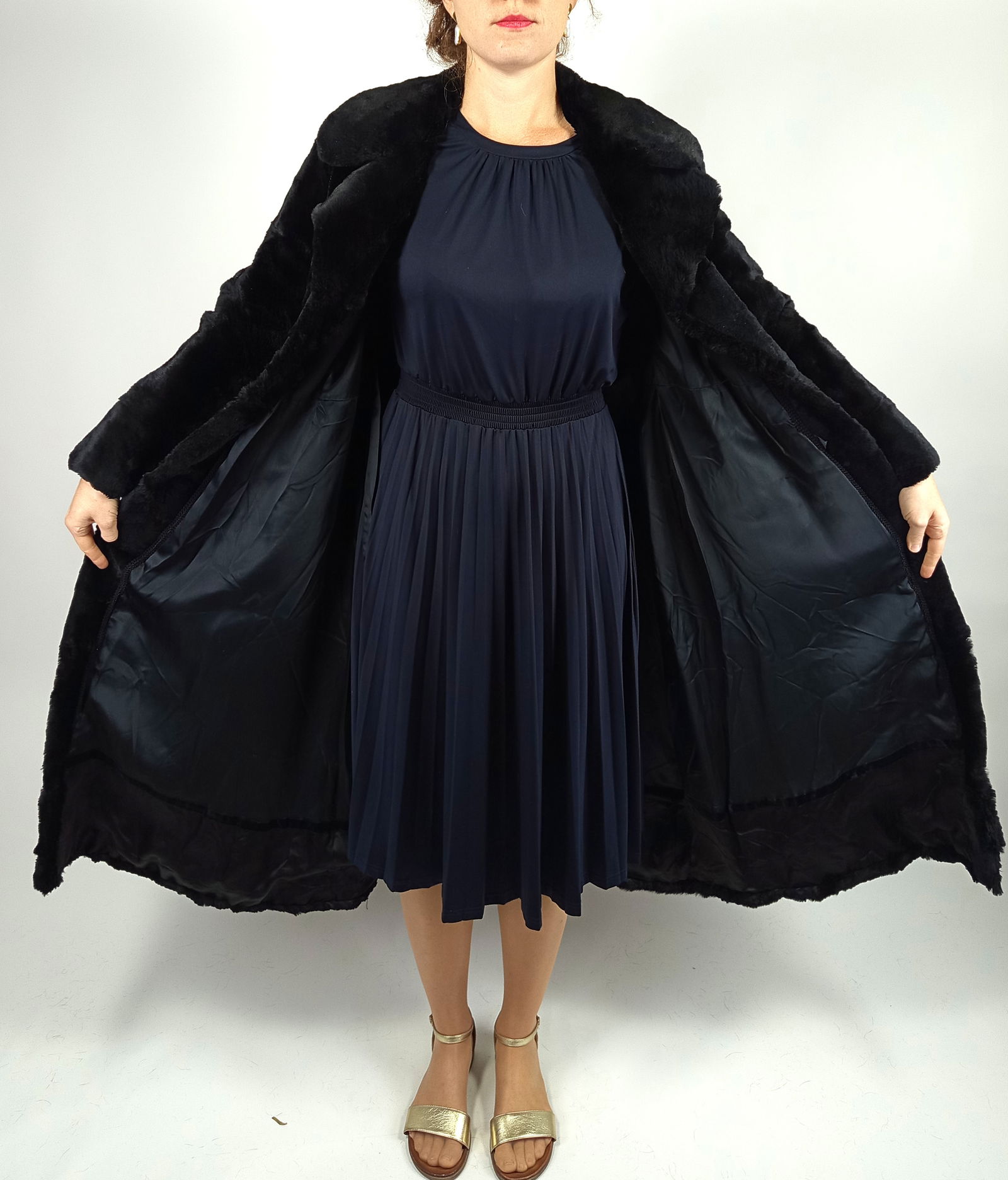 BLACK SHEARED LAPIN FUR COAT EU: M; US: 10 - 10