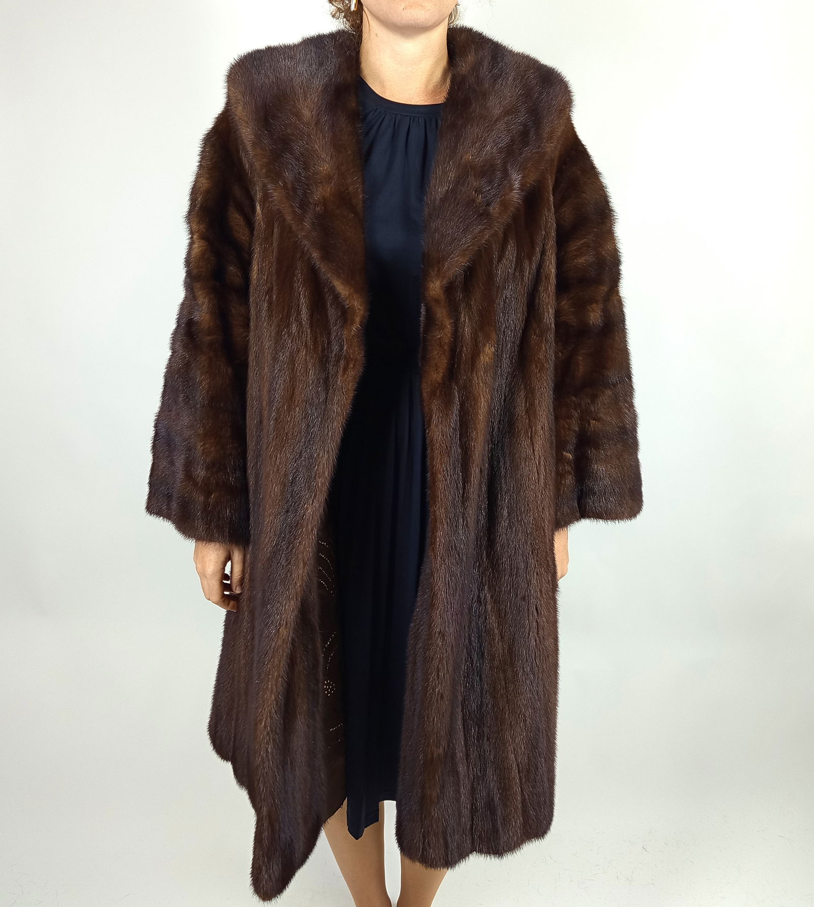 BROWN MINK FUR COAT EU: 3XL ; US: 24 - 3