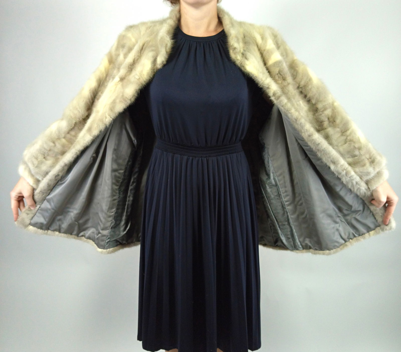 WHITE & PLATINUM MINK FUR JACKET EU: XL ; US: 20 - 9