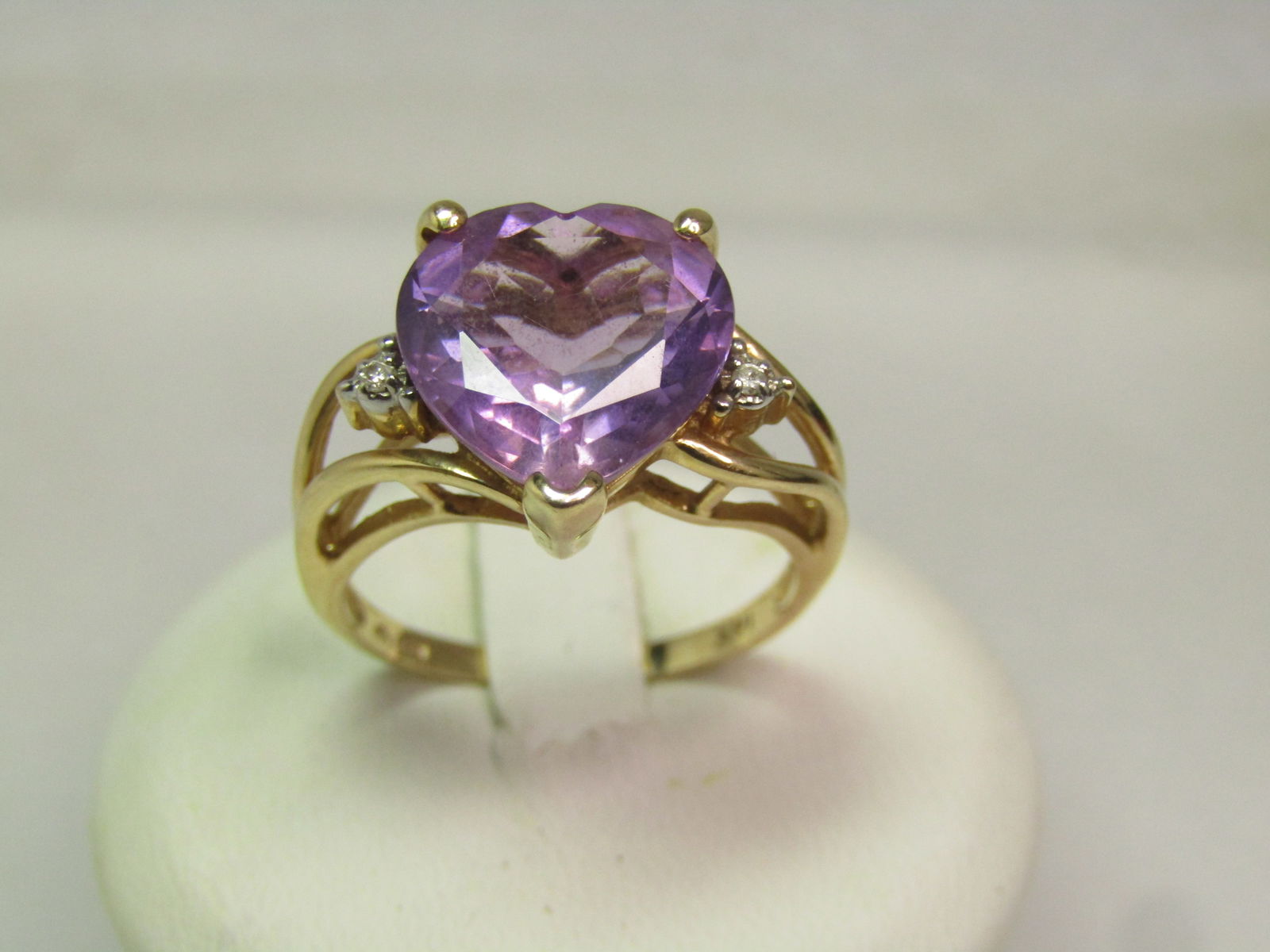 Vintage 14kt Amethyst Heart Ring, with Diamonds, Sz. 8, 1980's-1990's, Signed: Title:Vintage 14kt Amethyst Heart Ring, with Diamonds, Sz. 8, 1980's-1990's, Signed Description:Vintage 14kt Amethyst Heart Ring, with Diamonds, Sz. 8, 1980's-1990's, Signed with a B inside a shield o