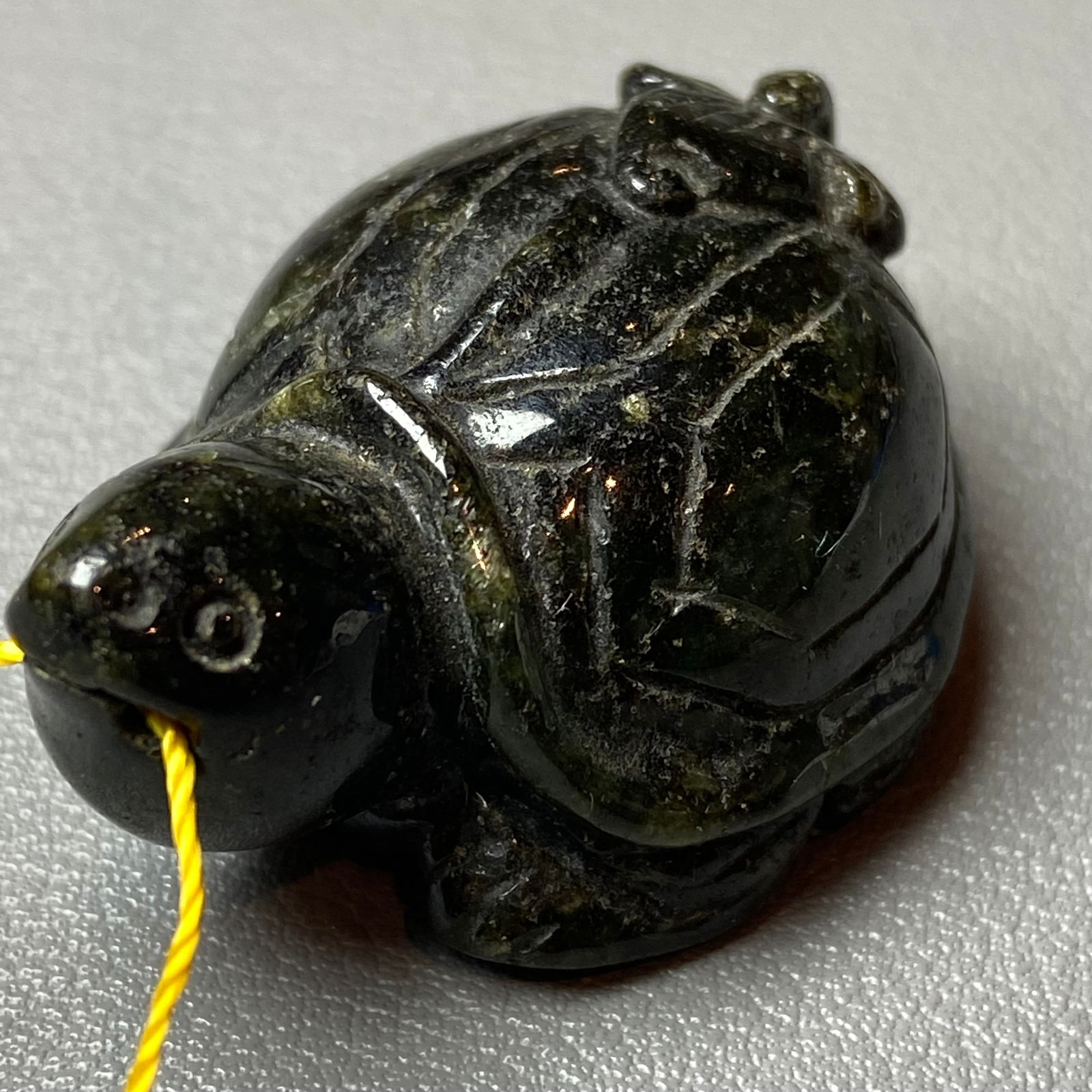 Antique Chinese Natural Ink Green Jadeite Jade carved Turtle Amulet Statue - 2