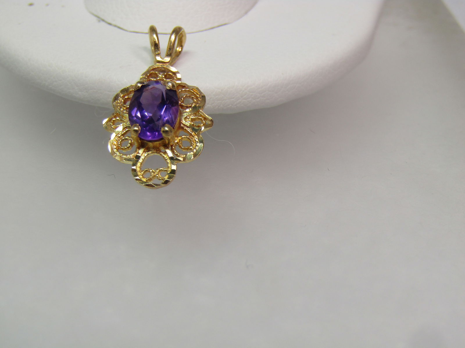 Vintage 14kt Amethyst Filigree Pendant. Signed OR, 1960's-1970's - 2