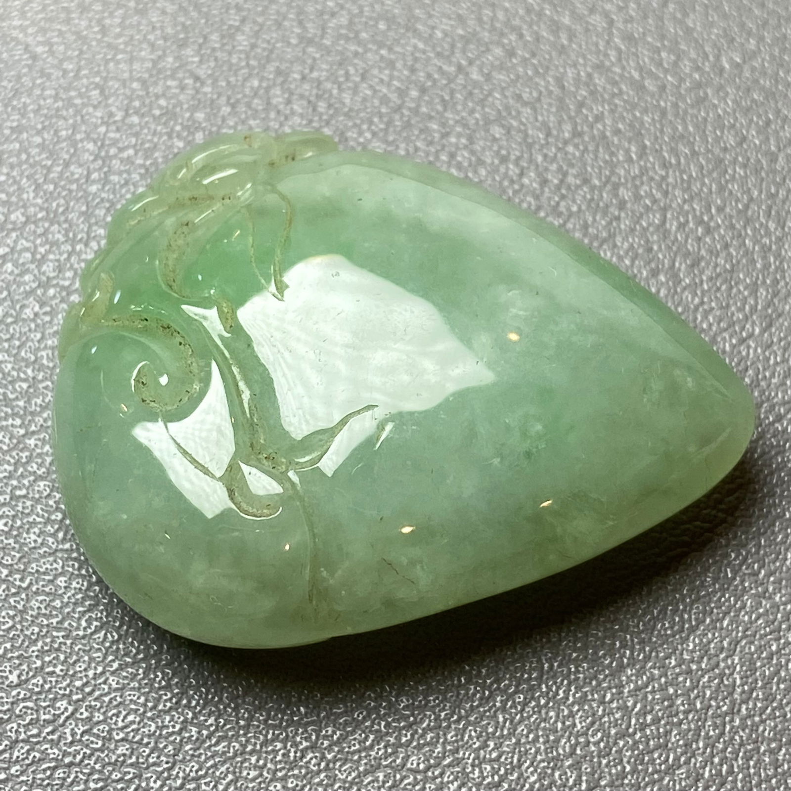 Antique Chinese Natural Icy Green Jadeite Jade carved Peach Lingzhi and Bat - 5