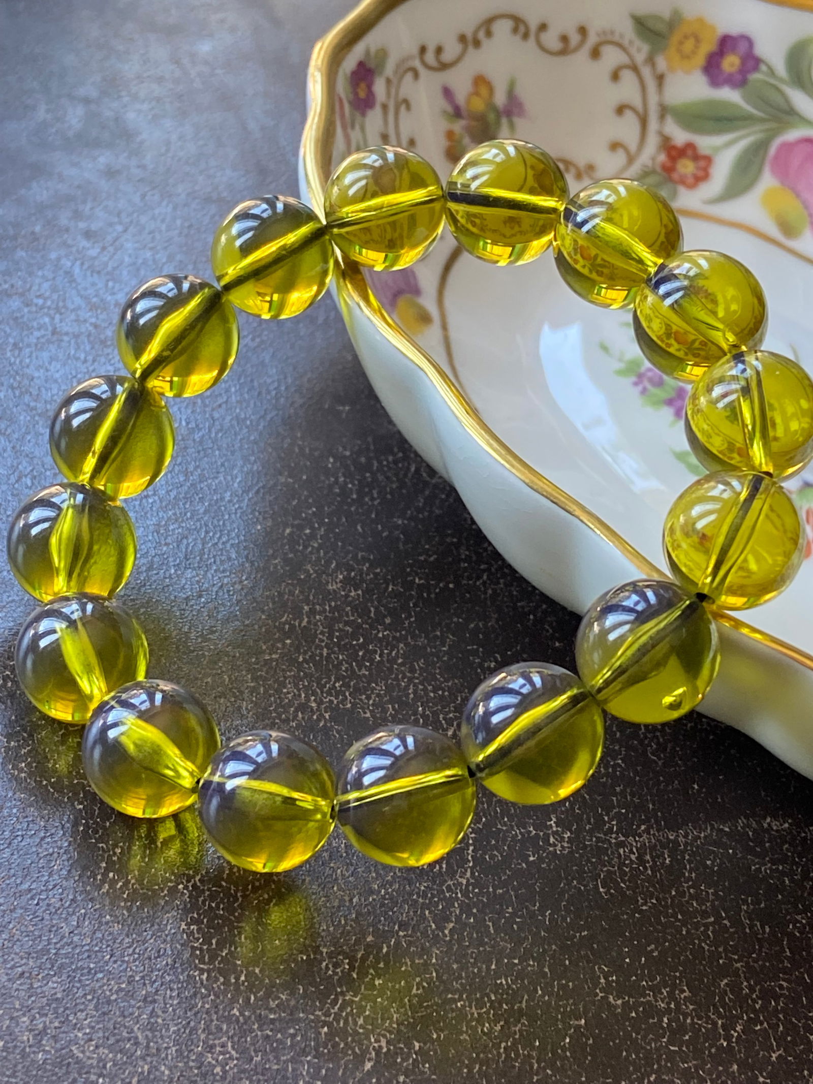 12mm Vintage Large Golden Blue Amber-like Early Plastic Beads Bracelet - 3