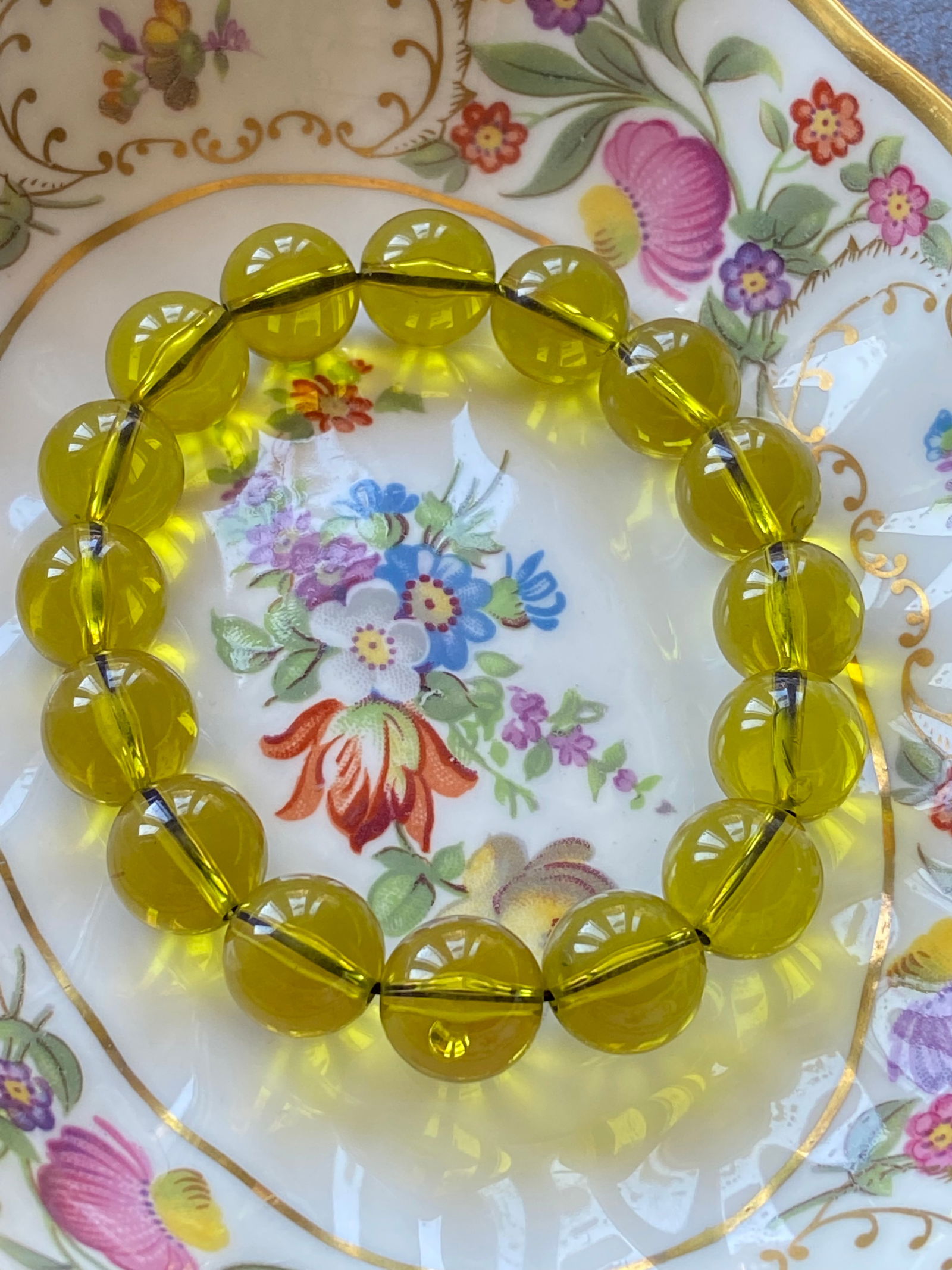 12mm Vintage Large Golden Blue Amber-like Early Plastic Beads Bracelet - 4