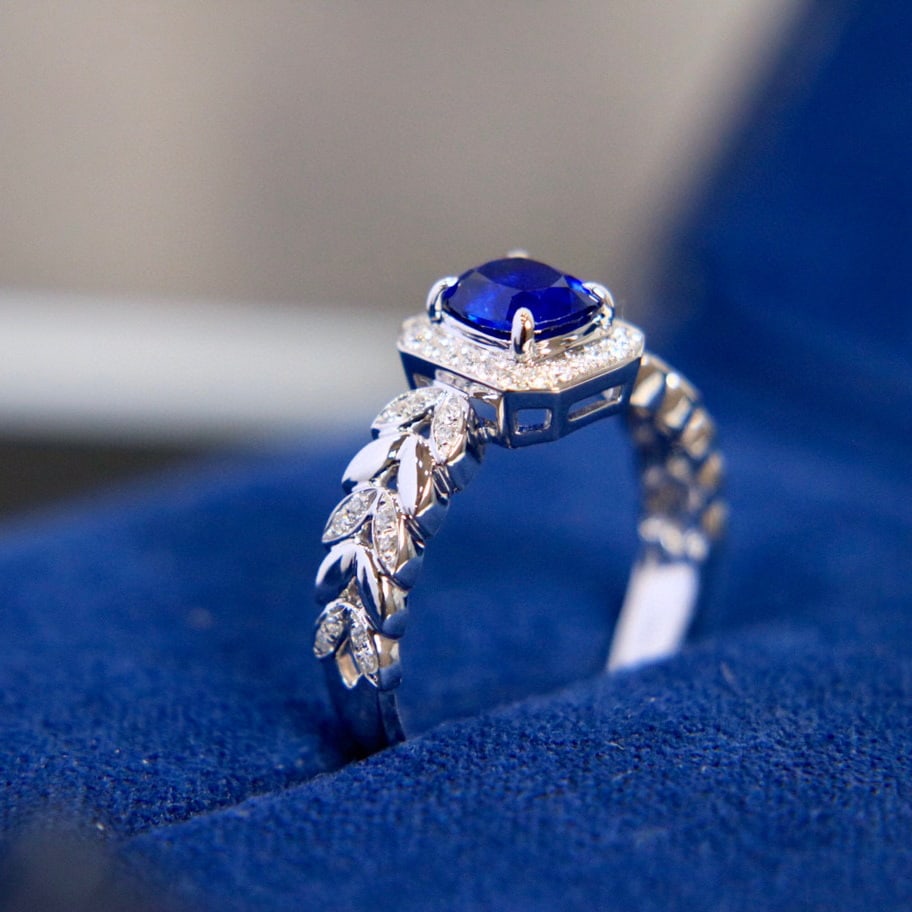 14K GOLD 1.37 CTW NATURAL SAPPHIRE & DIAMOND RING - 5