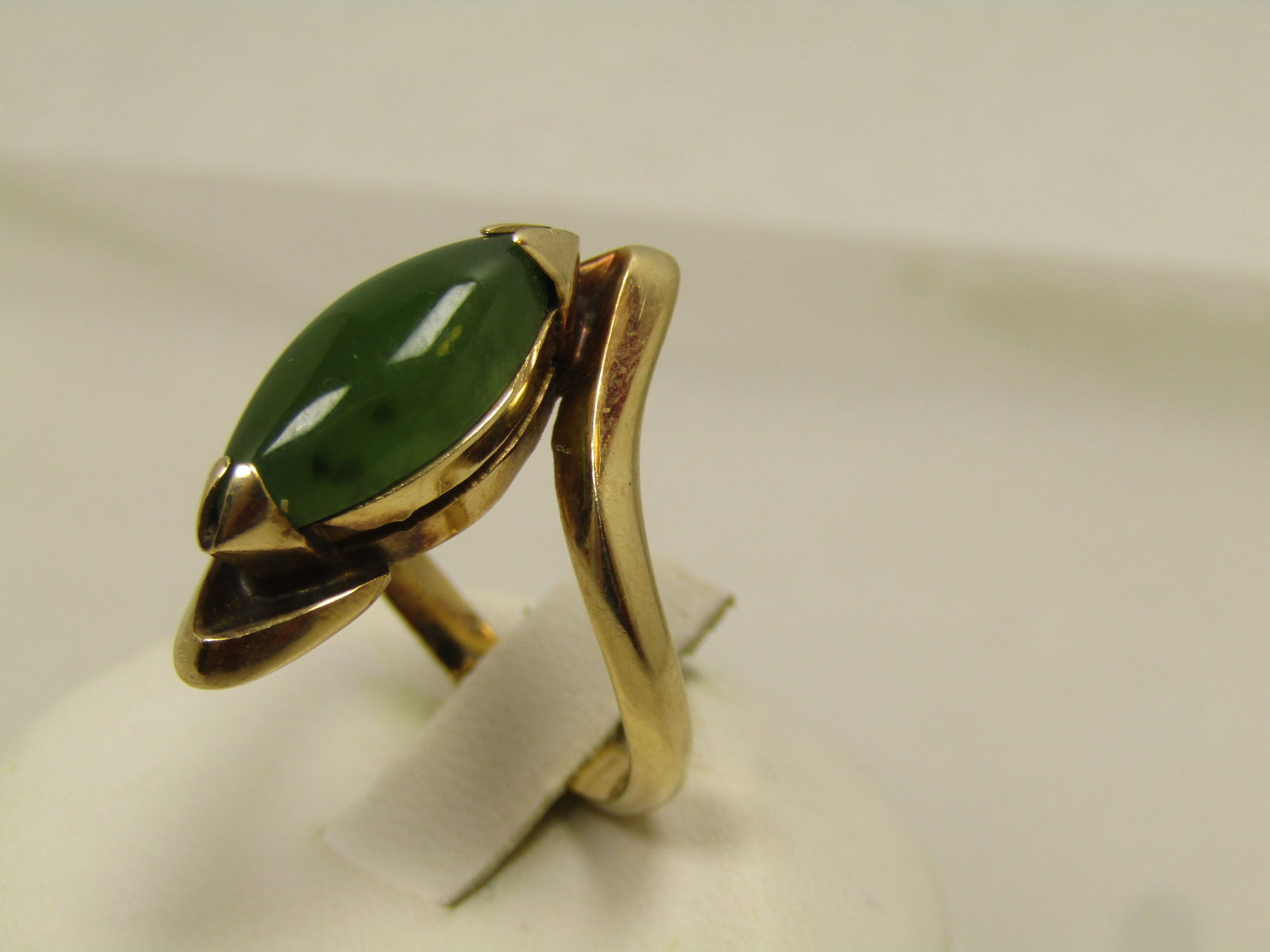 Vintage 10kt Jade.Nephrite Ring, Bypass, Sz. 5.5, Signed JQ, 1970's-1980's - 3
