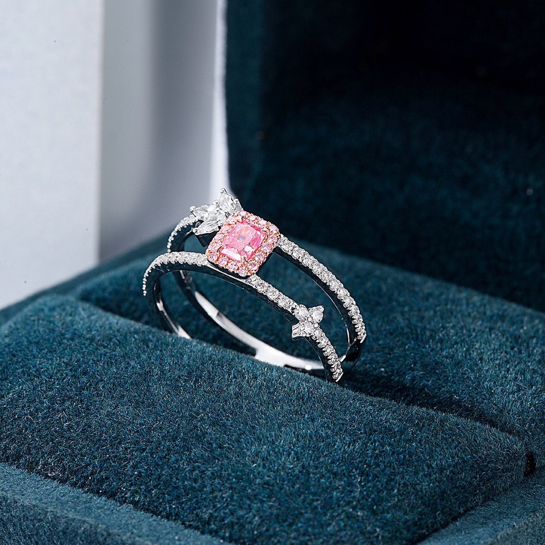 14K GOLD 0.49 CTW NATURAL PINK DIAMOND & DIAMOND RING - 3