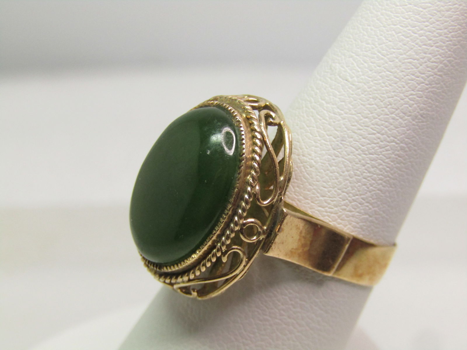 Vintage 14kt Nephrite/Jade Ring, Sz. 7.75, Wide Band, 1940's-1960's - 3