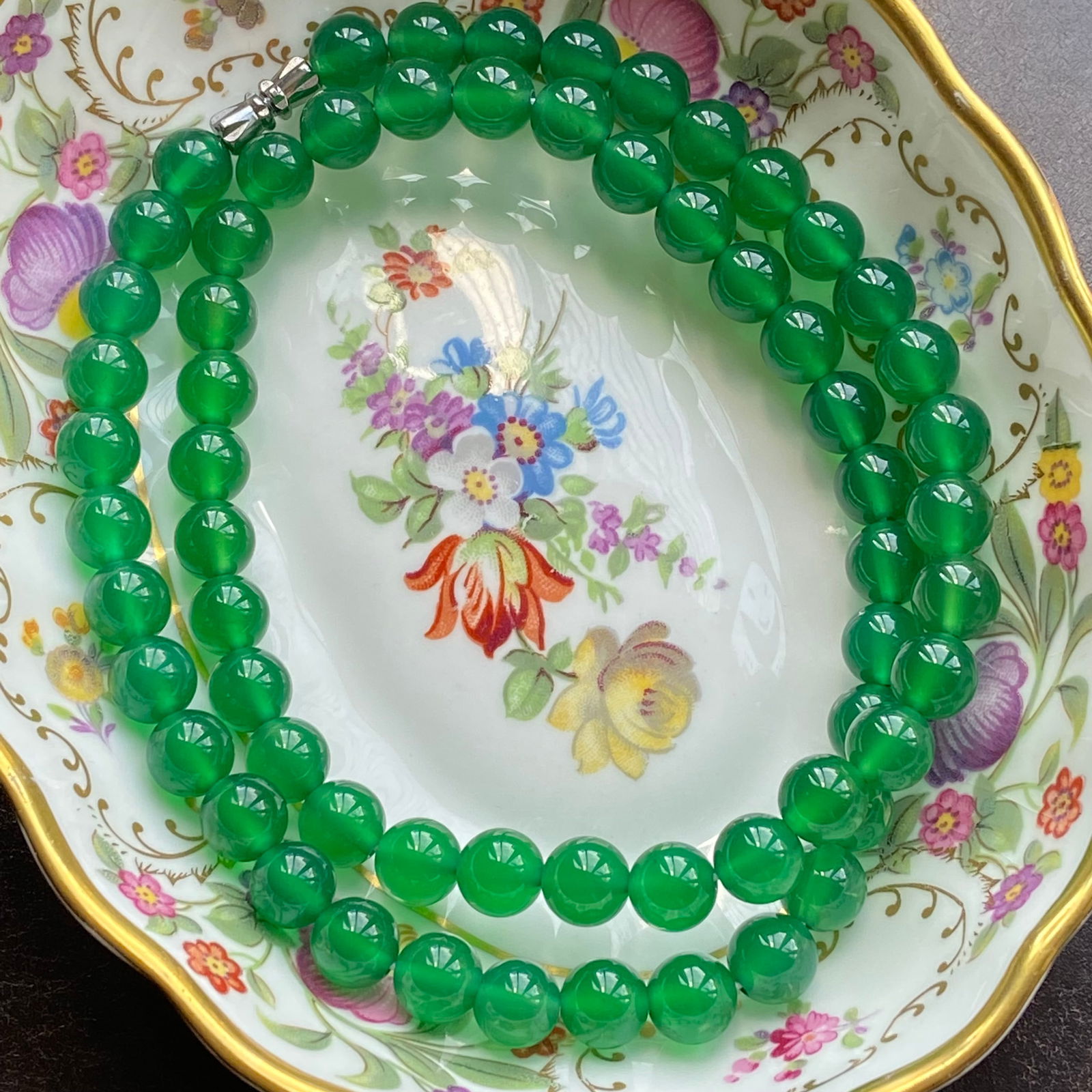 8mm Natural Imperial Green Chalcedony Jade Bead Necklace - 4