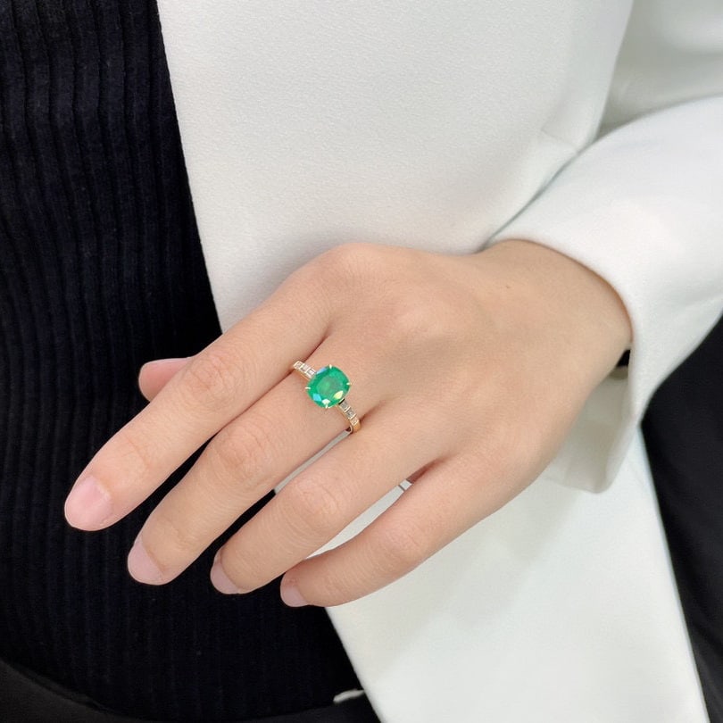 14K GOLD 2 CT VIVID GREEN NATURAL EMERALD & DIAMOND RING - 5