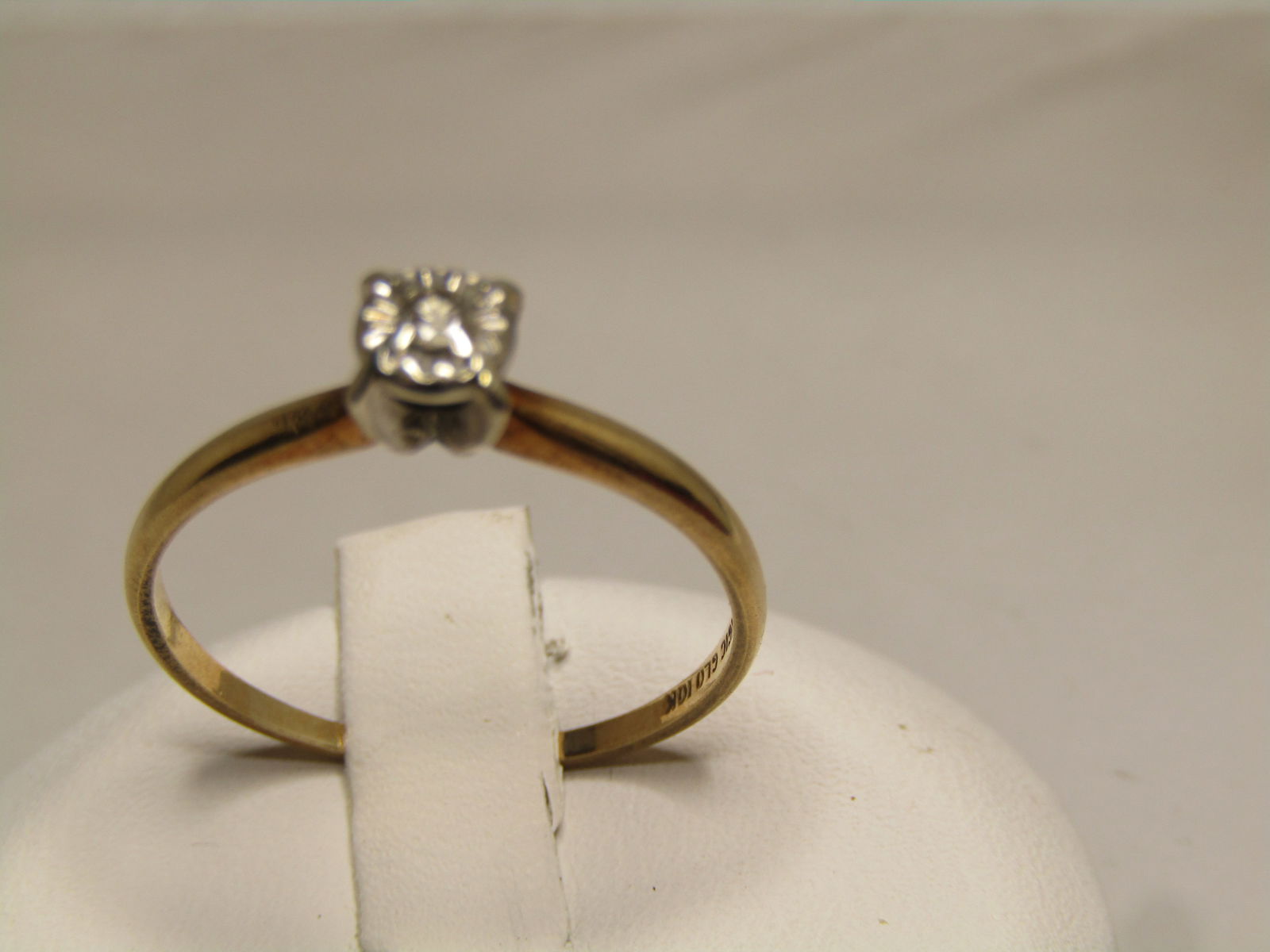 Vintage 10kt Diamond Engagement Ring, Sz. 8 , Signed, 1940's: Title:Vintage 10kt Diamond Engagement Ring, Sz. 8 , Signed, 1940'sDescription:Vintage 10kt Diamond Engagement Ring, Sz. 8 , Signed Magic Glo , 1940's. Magic Glo was part of Le Roy Jewelry Company