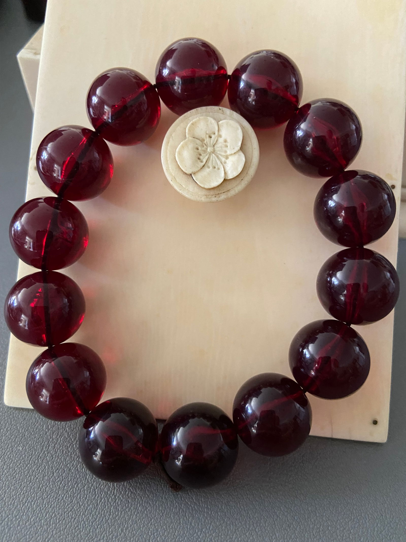 16mm Vintage Cherry Amber-like Early Plastic Beads Elastic Bracelet - 2