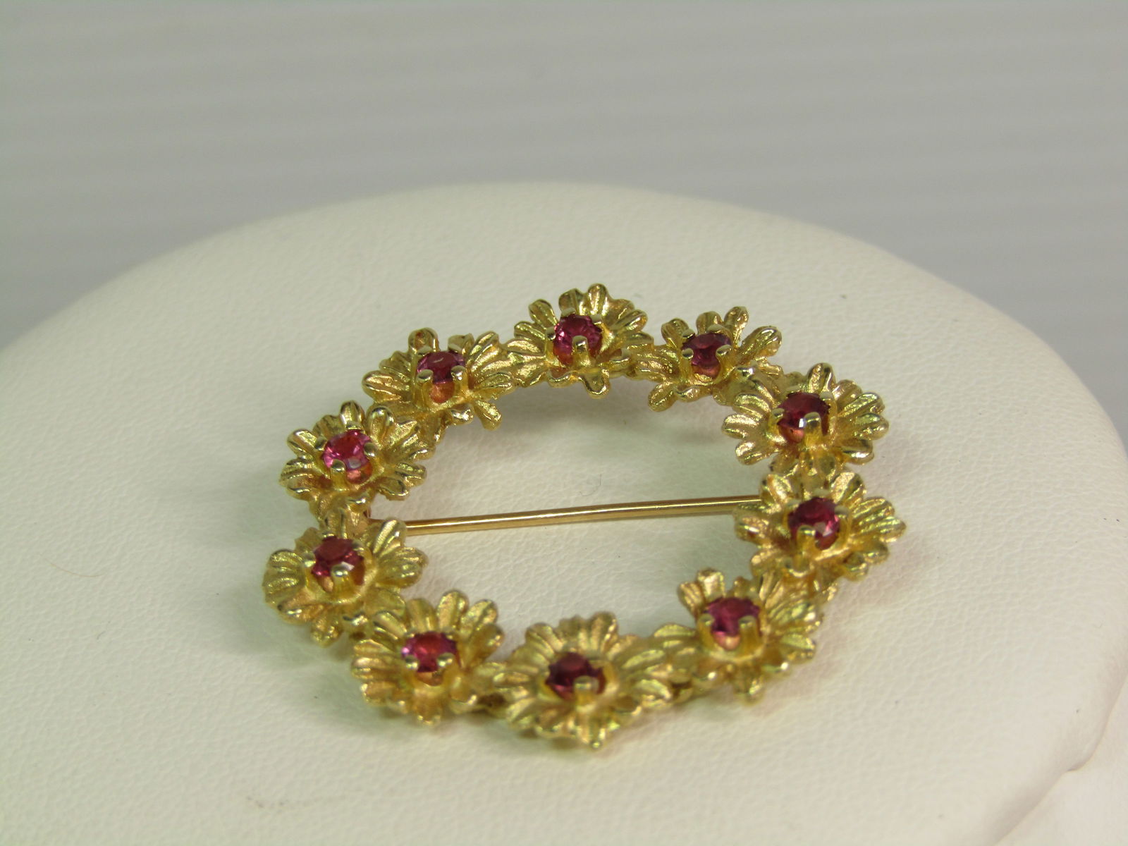 Vintage 14kt Floral Ruby Wreath Brooch, Signed CM/J, 1970's and after - 6