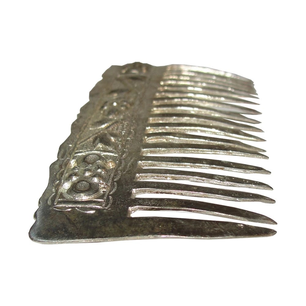 5 Piece Bangle Set with Tribal Inspired Stamping Alberto Juan - 3