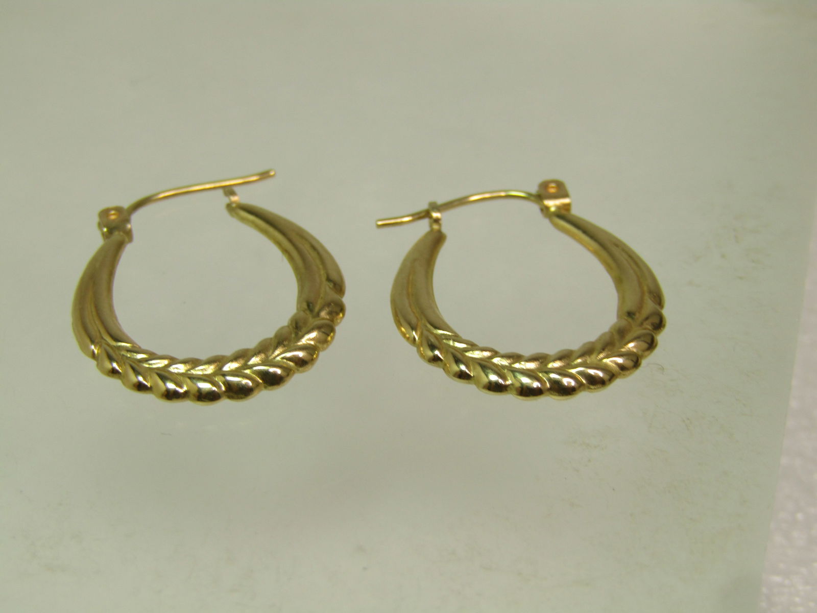 Vintage 14kt Decorative Hoop Earrings, Pierced, 1980's-1990's, 7/8" Signed - 5