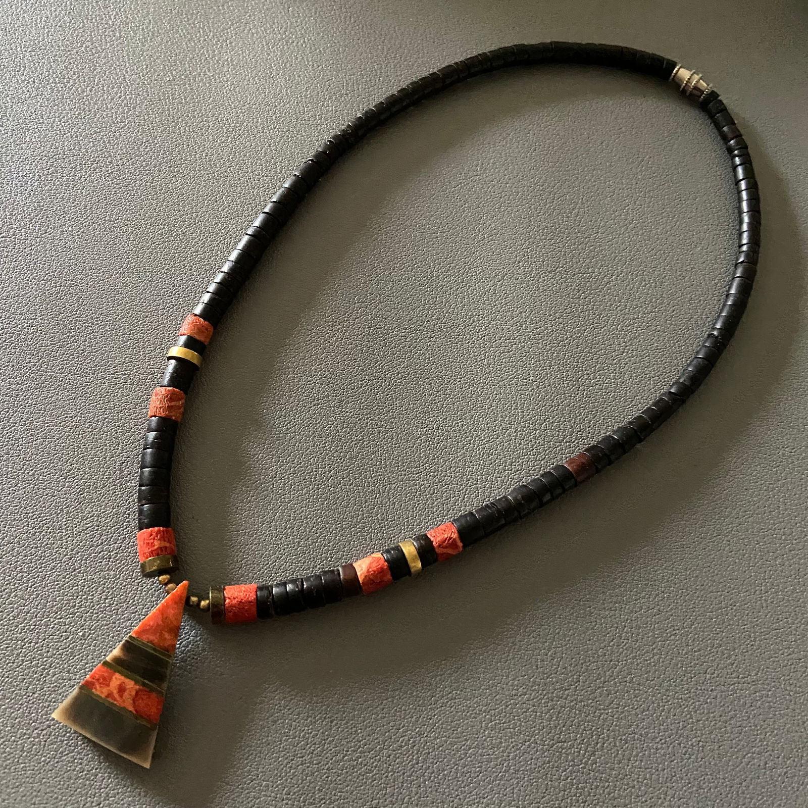 Vintage Apple coral black coral Horn Heishi Necklace - 3
