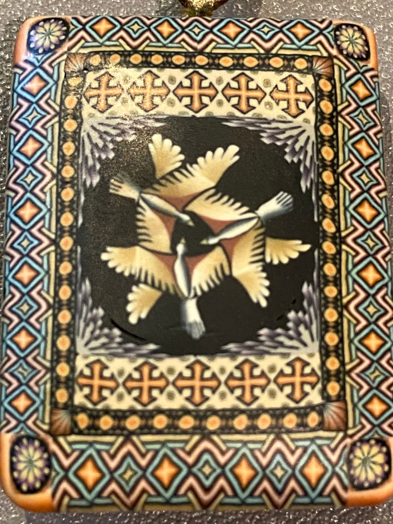 Vintage Amulet Pendant Necklace detailed with doves - 3