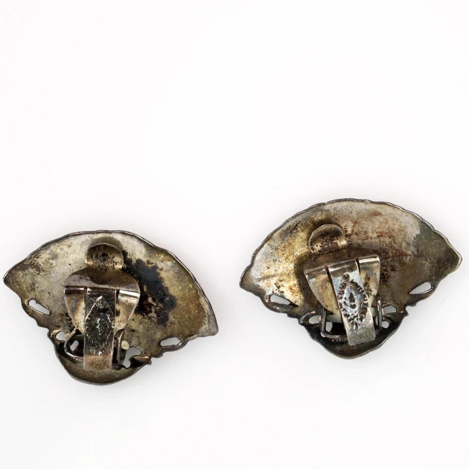 1960s Thai Silver Clip Earrings with Niello - 3